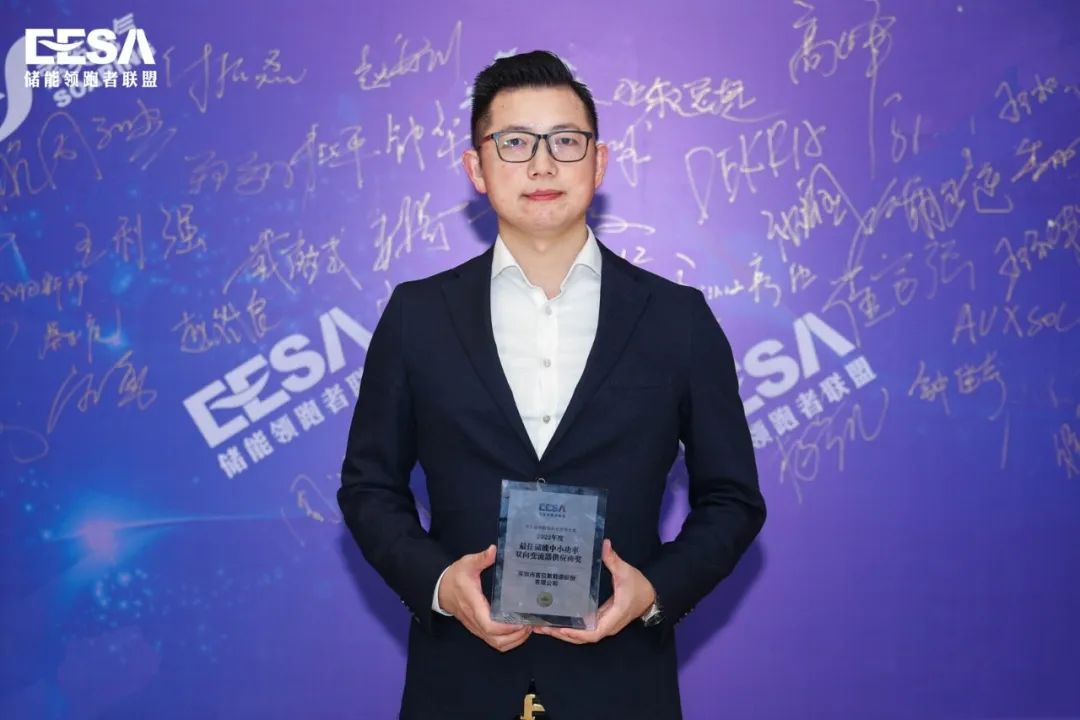 1672465901017076869.jpg 18.jpg